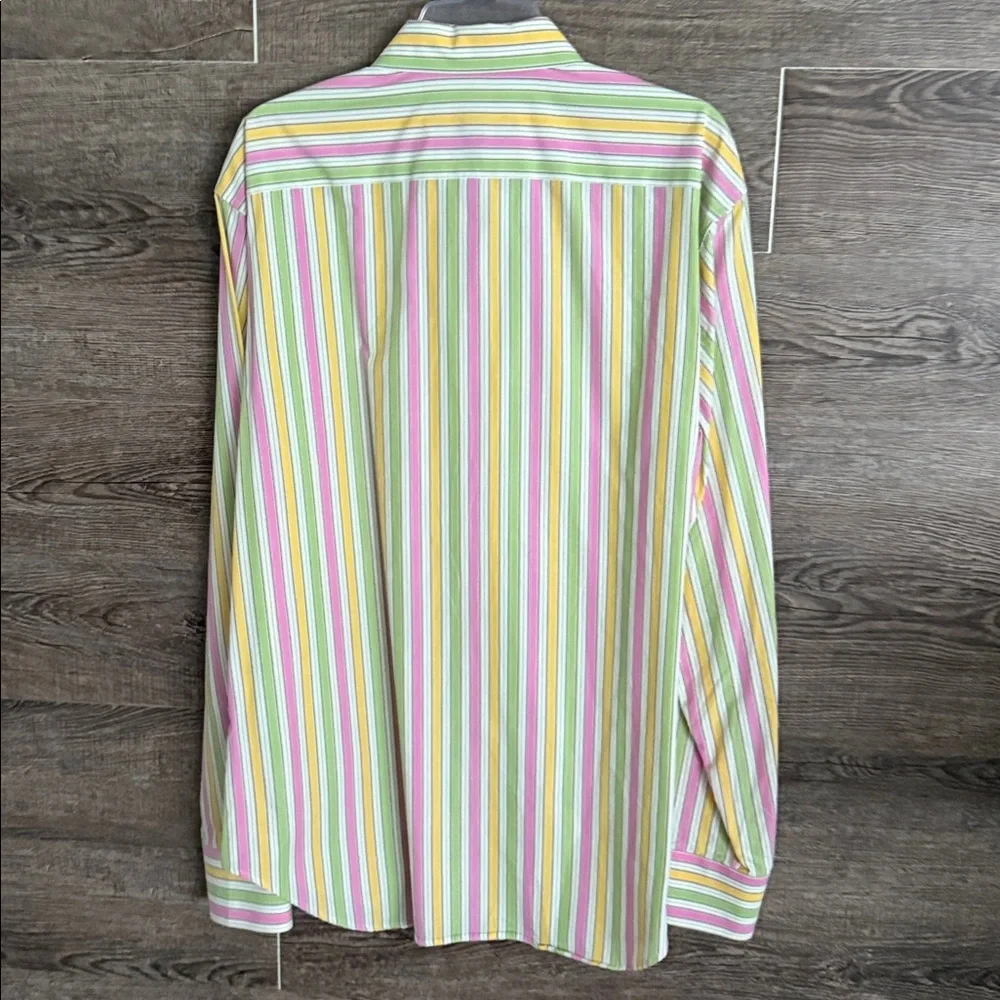 Robert Graham Shirt EUC - Picture 3 of 4